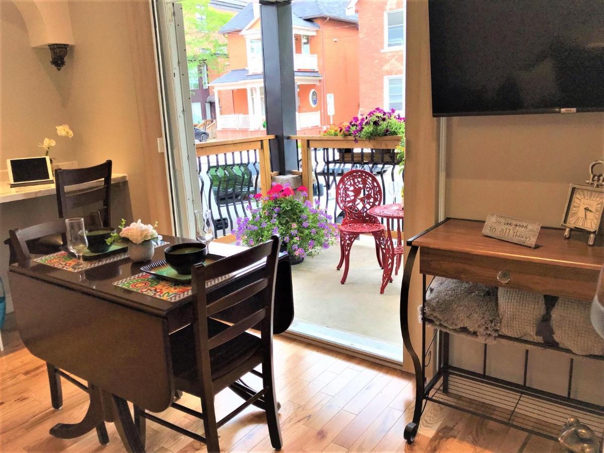 Ottawa Downtown Executive Apartment Retreat With Private Balcony Near Bank Street - Sleep Max 2 Luaran gambar